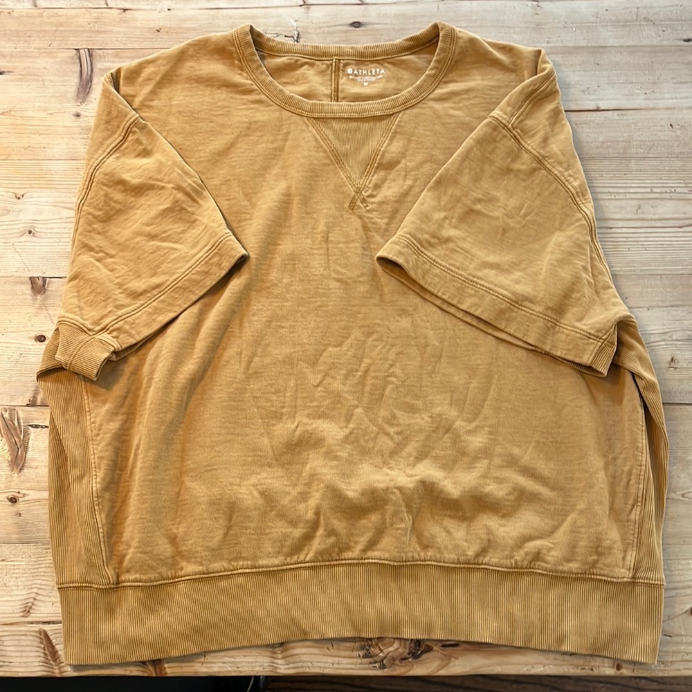 Athleta shirt